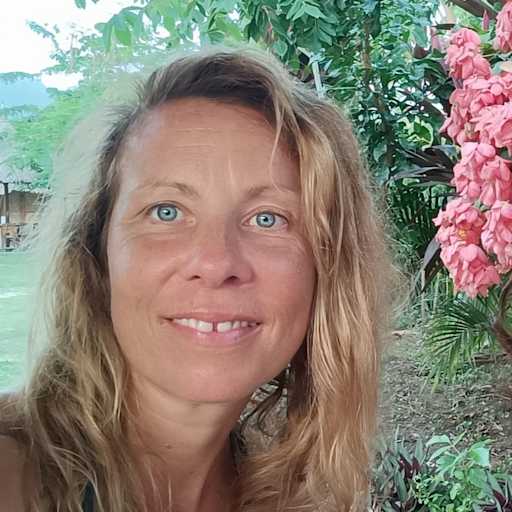 Profile image for pet sitter Aimee