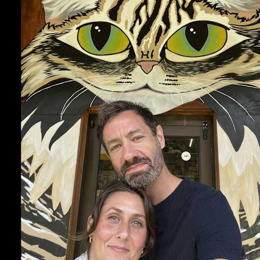 Profile image for pet sitters Holli & Anthony