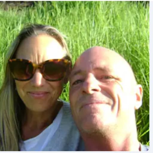 Profile image for pet sitters Danielle & Paul