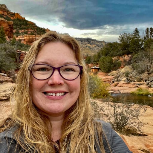 Profile image for pet sitter Melinda