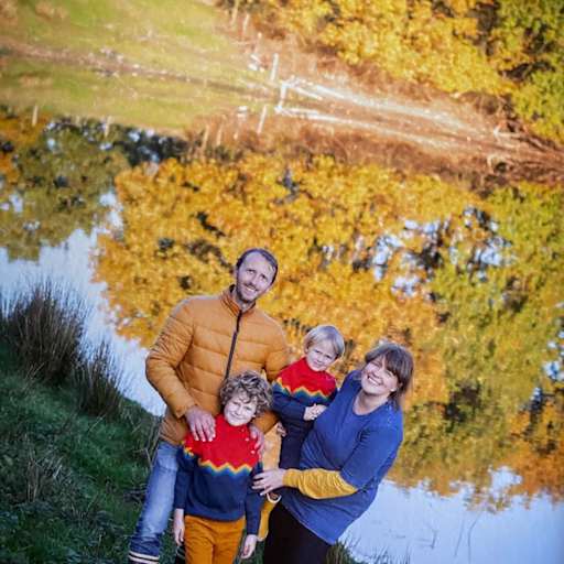Profile image for pet sitters Victoria & Christopher