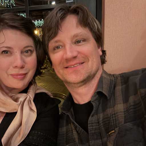 Profile image for pet sitters Kelly-Marie & Edwin