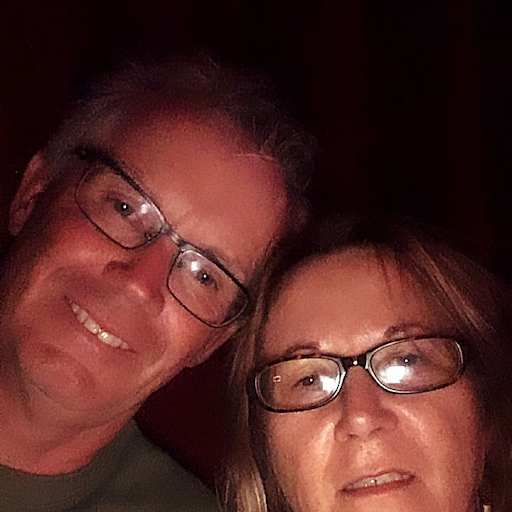 Profile image for pet sitters Tina & Garry