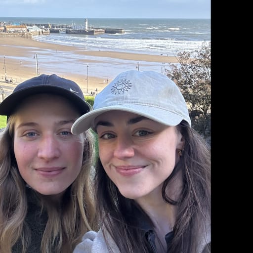 Profile image for pet sitters Dora & Catherine 