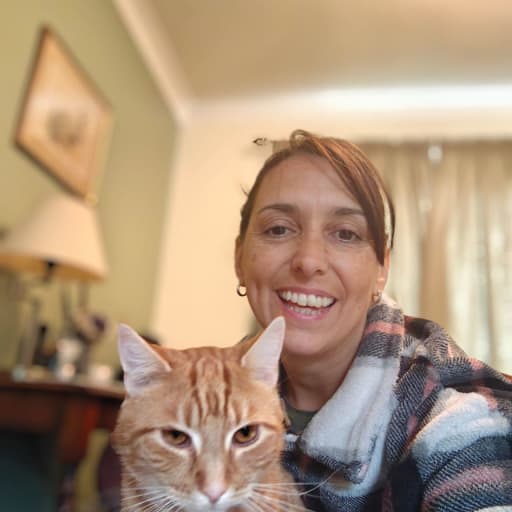 Profile image for pet sitter Maria Cecilia