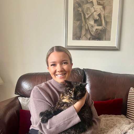 Profile image for pet sitter Emma