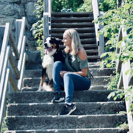 Profile image for pet sitter Christin