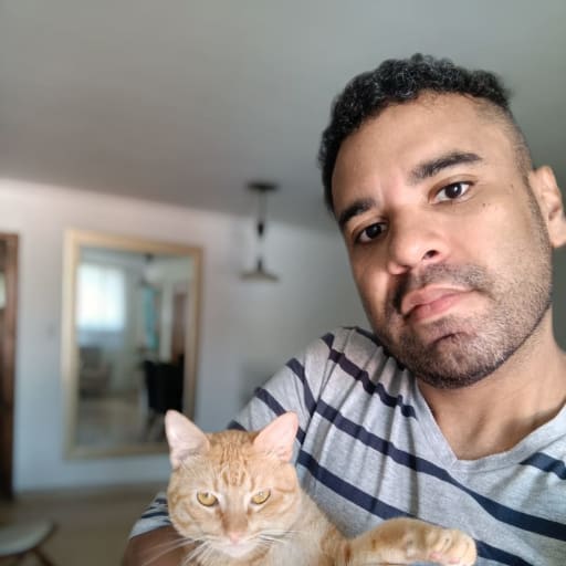 Profile image for pet sitter Arturo