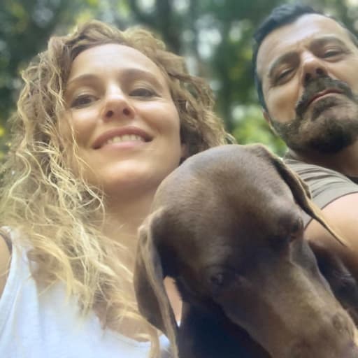 Profile image for pet sitters Maria Vanesa & Manuel