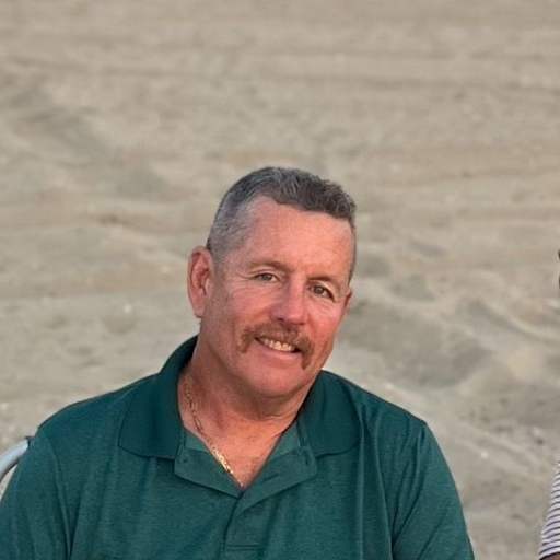 Profile image for pet sitters Kristen & Bob