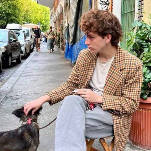 Profile image for pet sitter Leòn