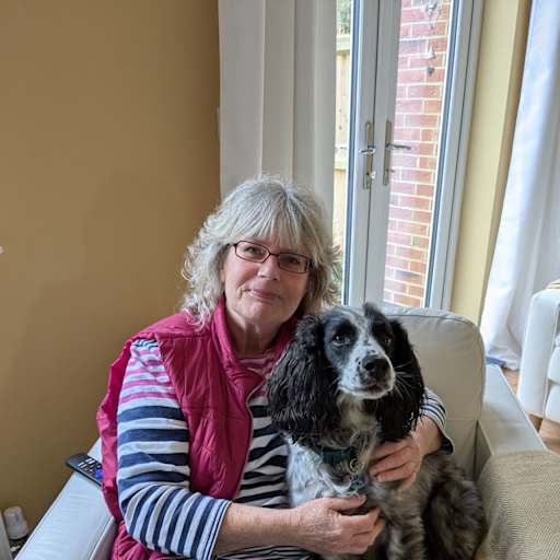 Profile image for pet sitters Helen & Justin 