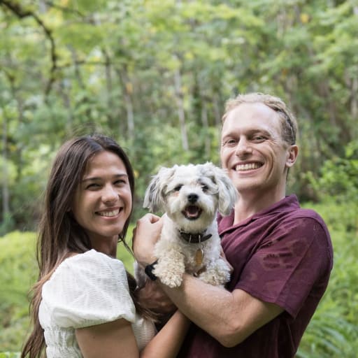 Profile image for pet sitters Kaitlyn & Ben