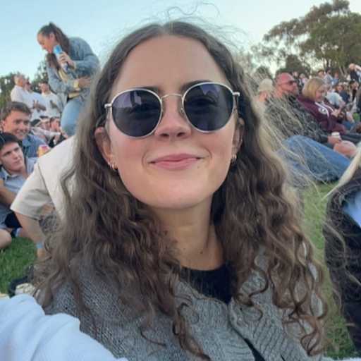 Profile image for pet sitter Lucie