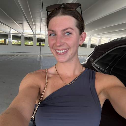 Profile image for pet sitter Victoria