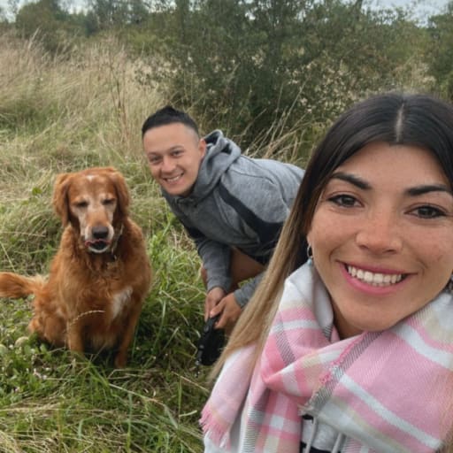 Profile image for pet sitters Betiana & Jonathan