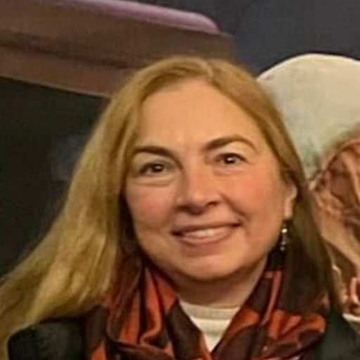 Profile image for pet sitter claudia