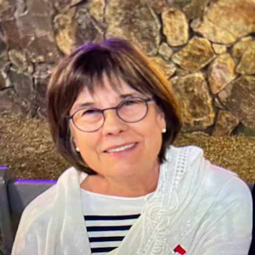 Profile image for pet sitter sherry