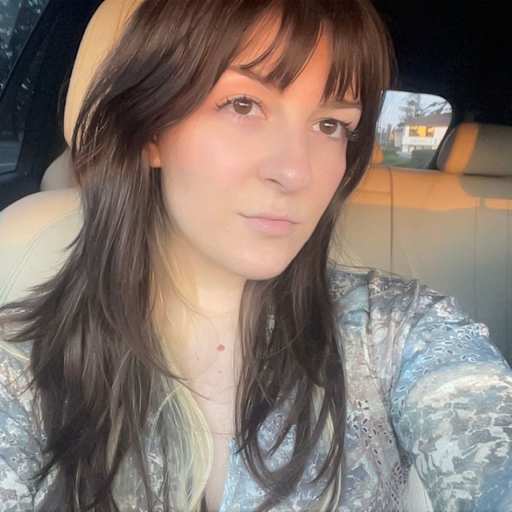 Profile image for pet sitter Lena