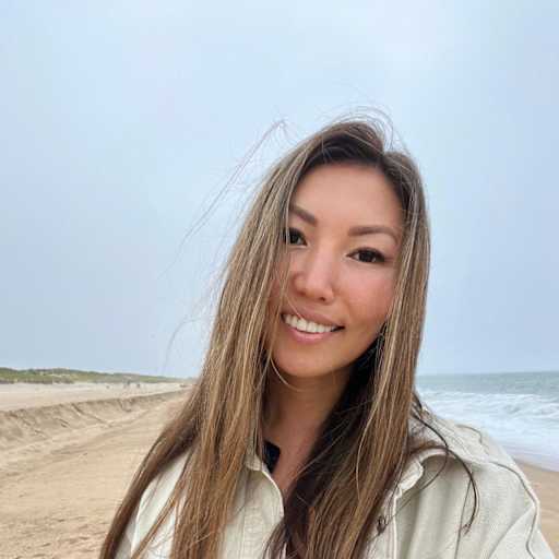 Profile image for pet sitter Ainur