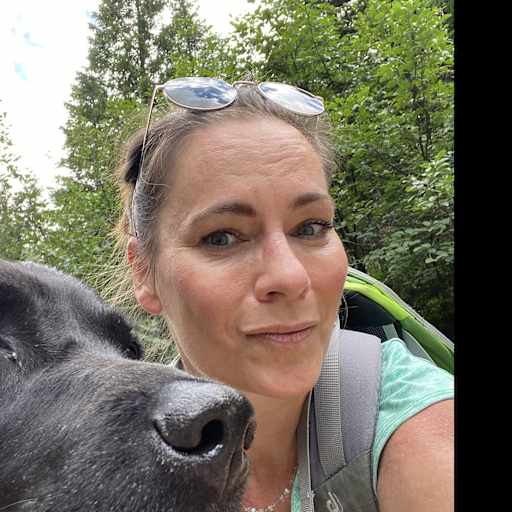 Profile image for pet sitter Claudia