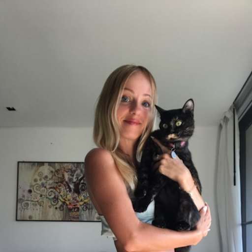 Profile image for pet sitters Emilie & Julie 