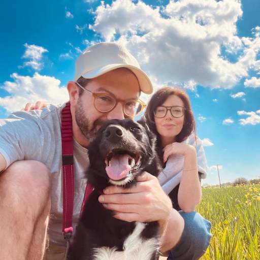 Profile image for pet sitters Tori & Kevin
