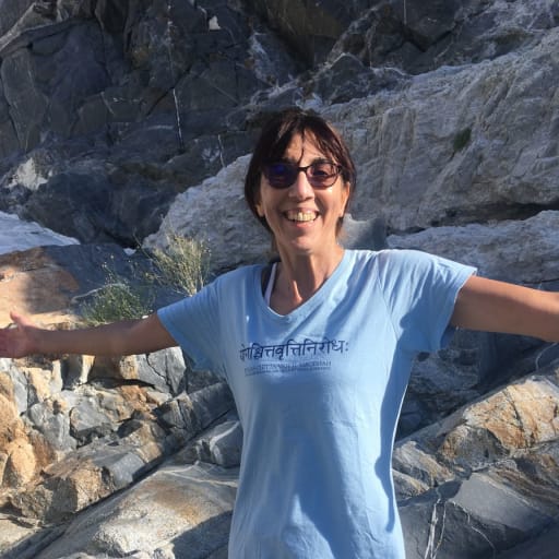 Profile image for pet sitter donna
