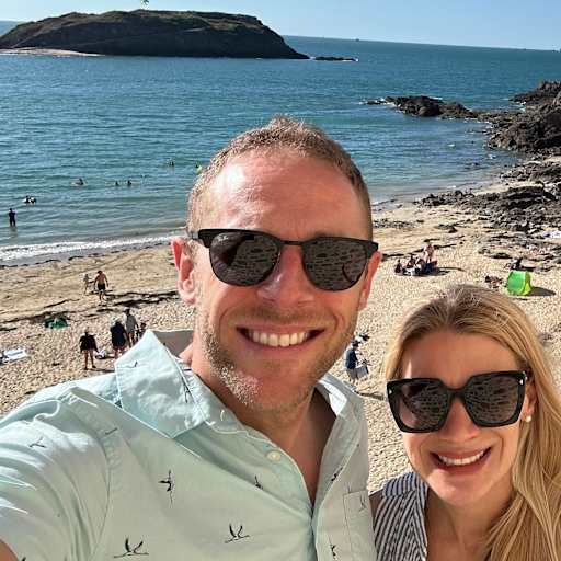 Profile image for pet sitters Arnaud & Sarah