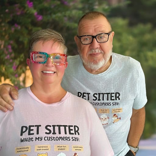 Profile image for pet sitters Glenyce & Rodney