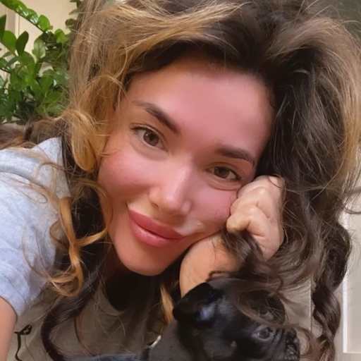 Profile image for pet sitter Ella