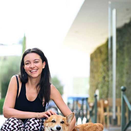 Profile image for pet sitter Lei-Lana