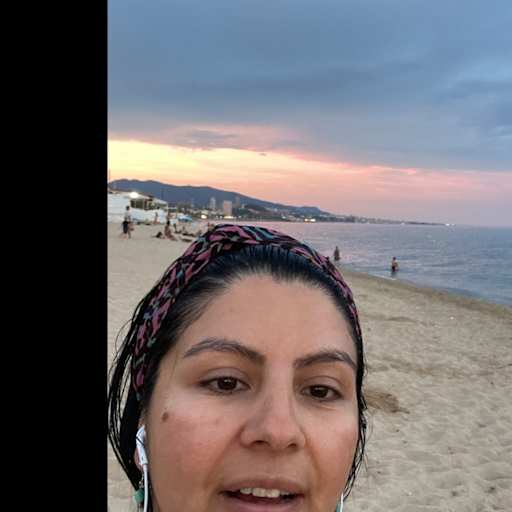 Profile image for pet sitter Gabriela