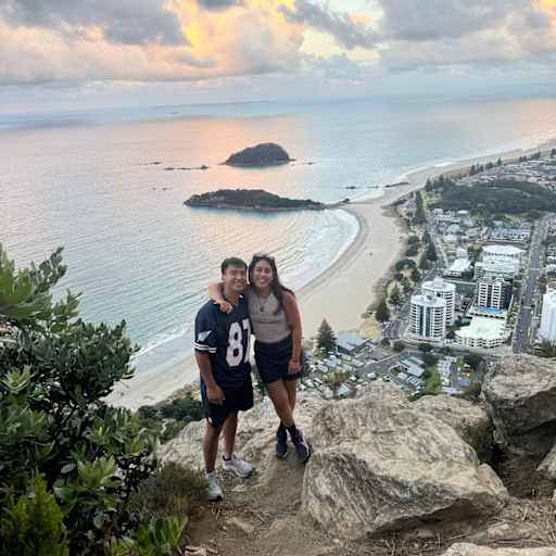Profile image for pet sitters ariadna & Alan