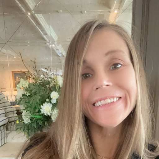 Profile image for pet sitter Giselle