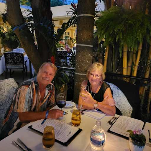 Profile image for pet sitters Carole & Clinton