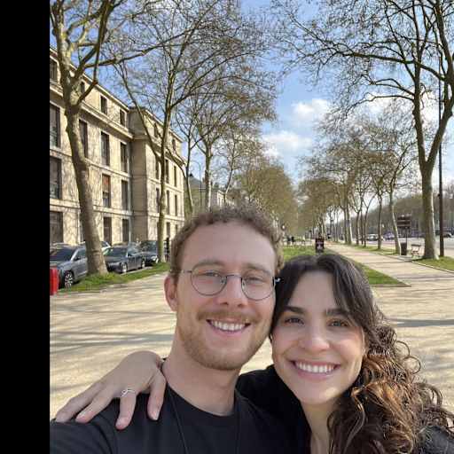 Profile image for pet sitters Carol Loiola & Cristian