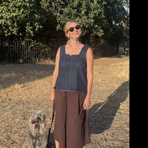 Profile image for pet sitters Emma & Chris 