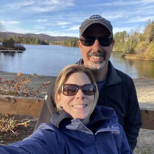 Profile image for pet sitters Cindy & Dennis