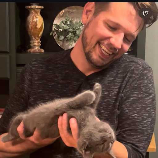 Profile image for pet sitter Dylan