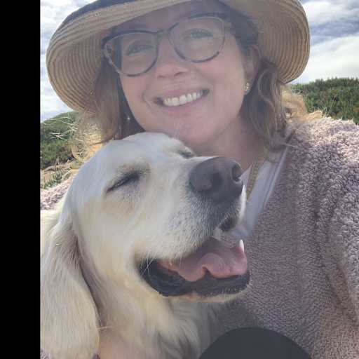 Profile image for pet sitter Amanda Cheyenne
