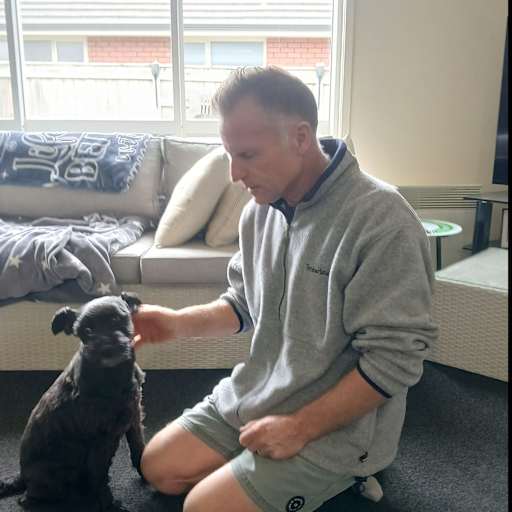 Profile image for pet sitters Gavin & Gry