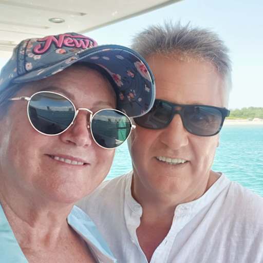 Profile image for pet sitters Carole-Anne & Garry