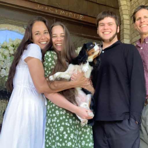 Profile image for pet sitters Veronica & Kevin