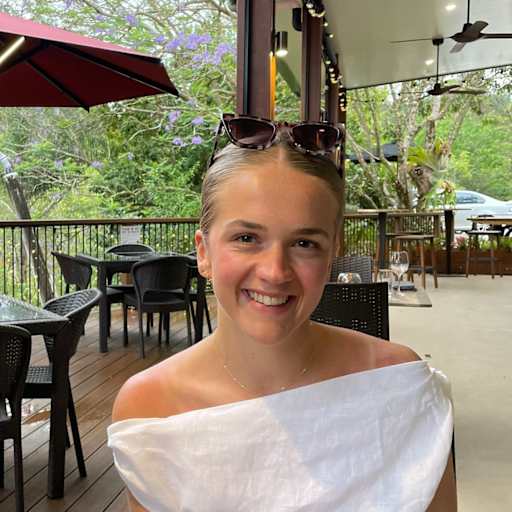 Profile image for pet sitter Emily