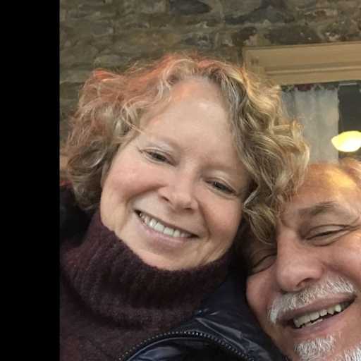 Profile image for pet sitters Meg & George