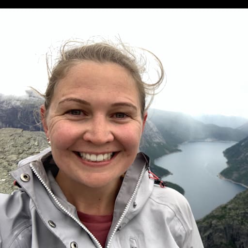 Profile image for pet sitter Jill