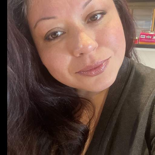 Profile image for pet sitter Leticia