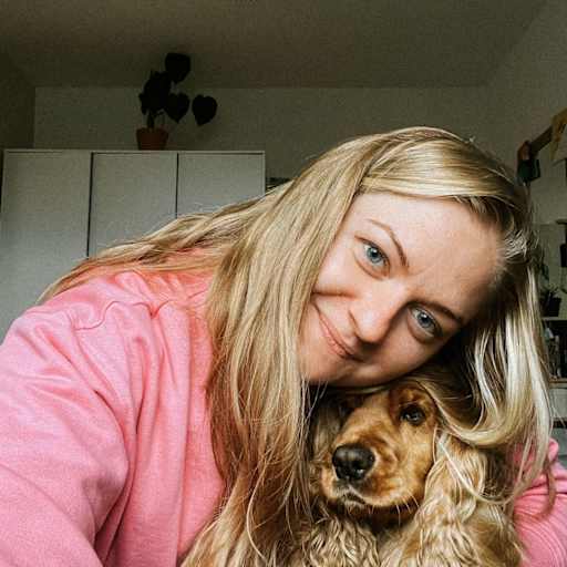 Profile image for pet sitter Alise