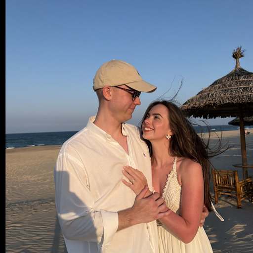 Profile image for pet sitters Amelie & Anton Leon